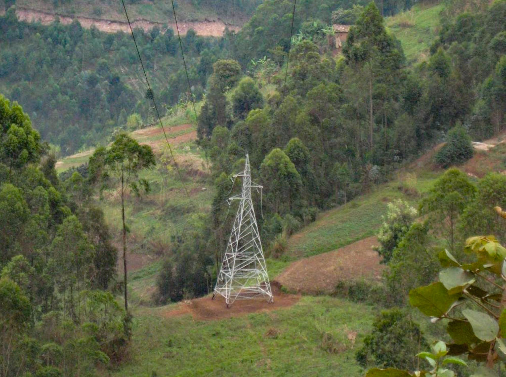 Pylones electriques au Rwanda